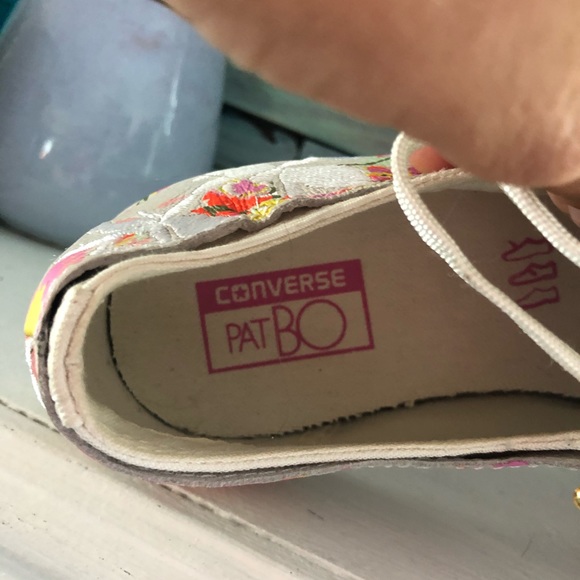 CONVERSE-X-PATBO-FLORAL-CHUCK-TAYLORs sz: 6.5 - Picture 8 of 11